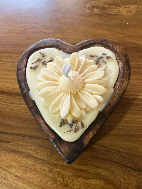 WOODEN HEART CANDLE